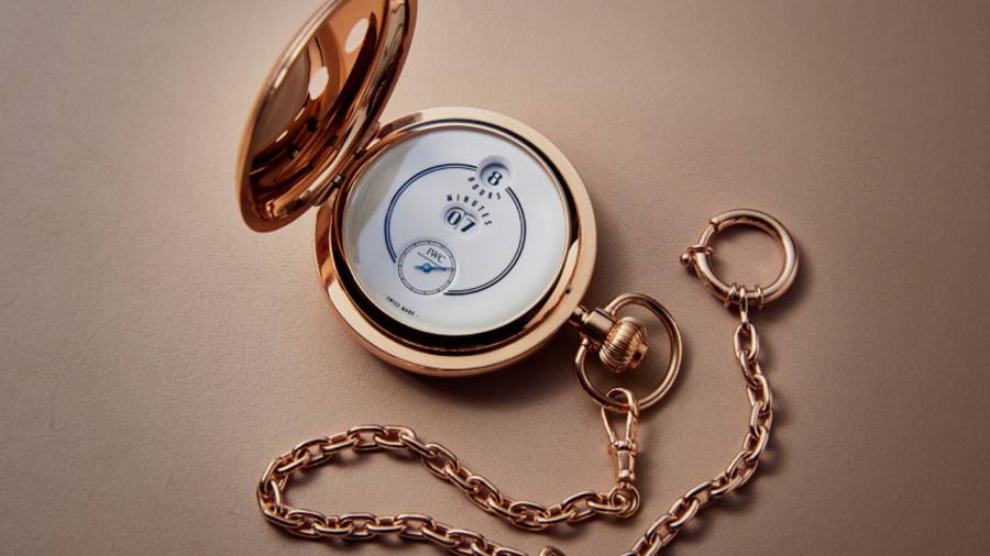 Jumping Hour Watches Explained - Vintage Charm Meets Daily Wear with Milifortic R077